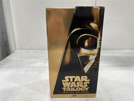 STAR WARS SPECIAL EDITION VHS BOX SET LIKE NEW