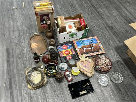LOT OF VINTAGE ITEMS / HOME DECOR