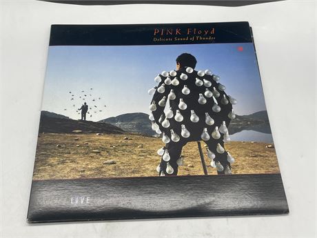 PINK FLOYD - LIVE THE DELICATE SOUND OF THUNDER 2 LP’S - EXCELLENT (E)