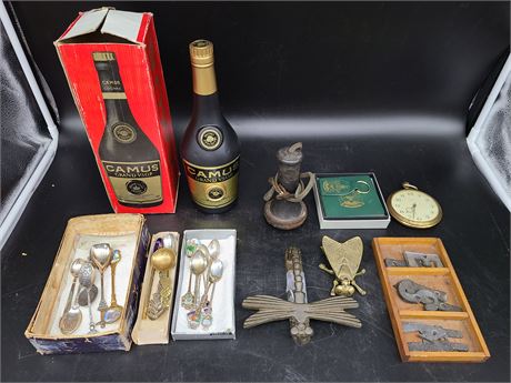 VINTAGE COLLECTABLE LOT INC. CHAMPAGNE BTL RADIO & FLY ASH TRAY