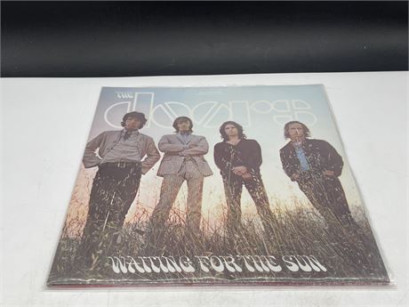 THE DOORS - WAITING FOR THE SUN - NEAR MINT (NM)