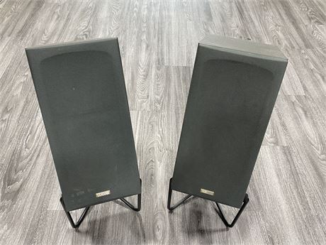 PAIR OF YAMAHA NX-S70 SPEAKERS ON STANDS (Working)