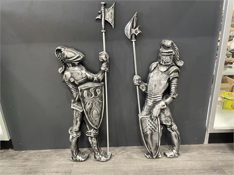 MCM METAL KNIGHTS WALL HANGERS LARGEST 11”x34”
