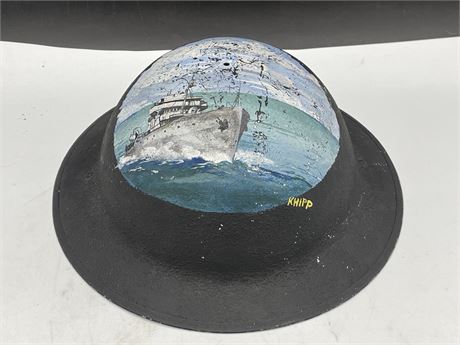 WW2 HAND PAINTED CANADIAN MILITARY HELMET