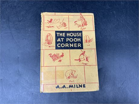 THE HOUSE AT POOH CORNER BOOK