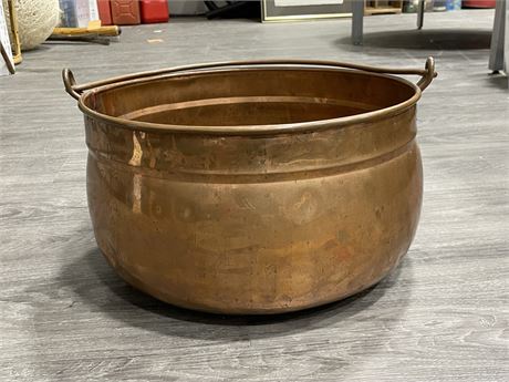 LARGE EARLY COPPER HANDLED CAULDRON MADE IN HOLLAND (18”x16”x9”)