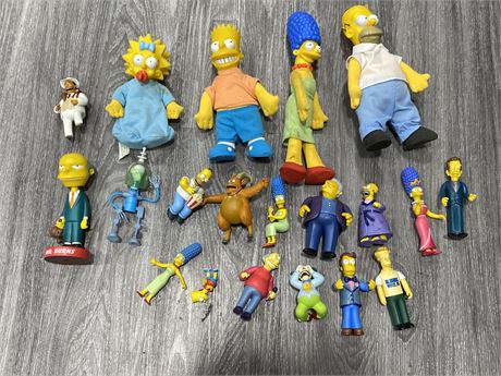 LOT OF SIMPSONS FIGURES