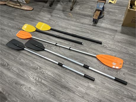 LOT OF BOAT PADDLES