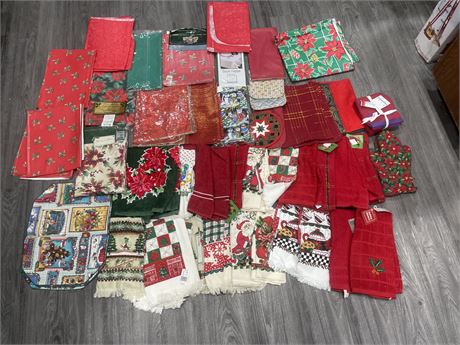 LARGE LOT OF BRAND NEW XMAS LINENS