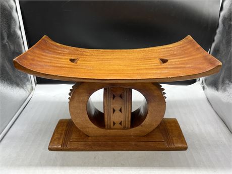 AFRICAN WOOD HEAD REST (20” wide)