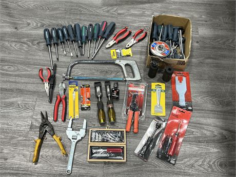 LOT OF MISC TOOLS