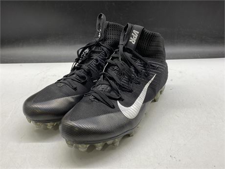 NIKE VPR CLEATS AS NEW - SIZE 9.5