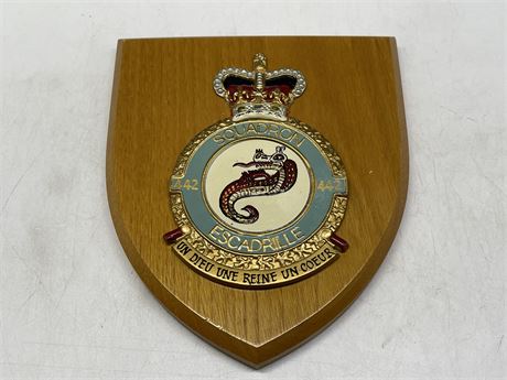 CANADIAN WW2 FORCES SQUADRON PLAQUE (6”x7”) (MADE IN GREAT BRITIAN)