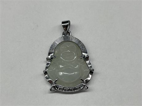 VINTAGE 925 STERLING SILVER CHINESE JADE BUDDHA PENDANT (1”)