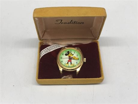VINTAGE MICKEY MOUSE ORIGINAL WATCH WIND UP WORKING