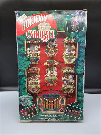 HOLIDAY CAROUSEL LIGHTED/MUSICAL