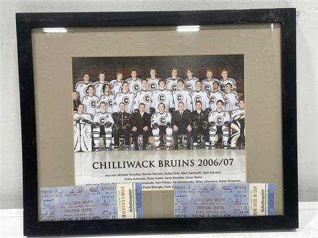 2006/7 CHILLIWACK BRUINS FRAMED PHOTO WITH TICKETS 15”x12”
