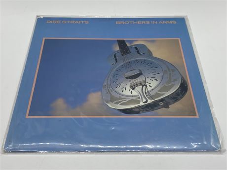 DIRE STRAITS - BROTHERS IN ARMS - EXCELLENT (E)