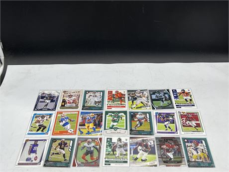 21 NFL ROOKIE CARDS