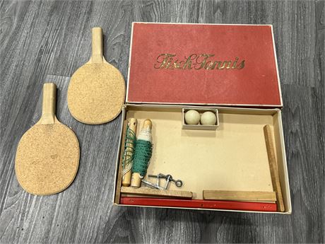 1920s GERMAN TABLE TENNIS SET COMPLETE IN ORIGINAL BOX