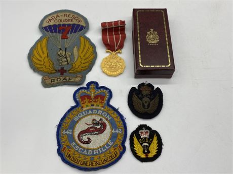 WW2 RCAF ROYAL CANADIAN AIR FORCE PATCHES / BADGES WITH SERVICE MEDAL