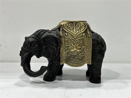 HEAVY CAST IRON CHINESE BRASS ELEPHANT (8”X6”)