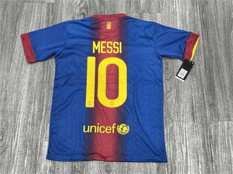 NWT MESSI BARCELONA JERSEY