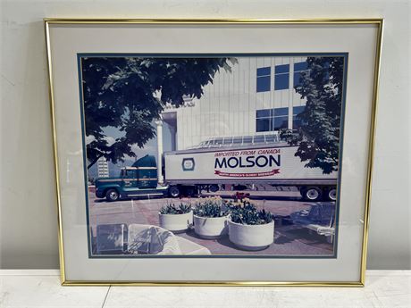 MOLSON CANADIAN PRESENTATION FRAMED PICTURE (25”x21”)