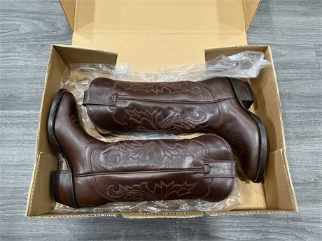 NEW OLD STOCK ALBERTA BOOTS - LADIES COWBOY BOOTS W/ OG BOX