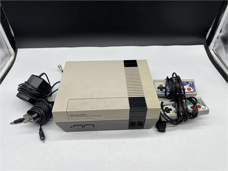 ORIGINAL NES CONSOLE W/ CORDS AND 2 CONTROLLERS