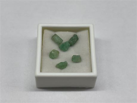 GENUINE COLOMBIAN EMERALD CRYSTAL SPECIMENS - 5.90CT