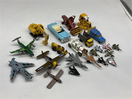 LOT OF DIECAST CARS & PLANES