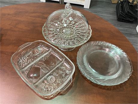 GLASS PLATES, TRAY, CAKE STAND