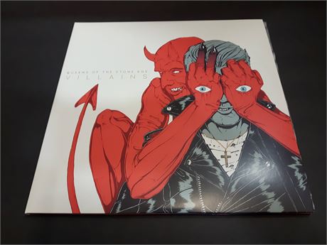 QUEENS OF THE STONE AGE - VILLAINS MINT (M)
