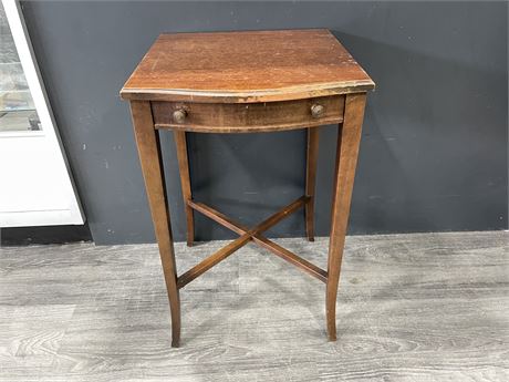 SMALL DEILCRAFT ONE DRAWER TABLE 14”x15”x23”