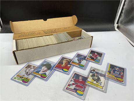 524 1980/81 O-PEE-CHEE CARD LOT - SEE PICTURES FOR CONTENTS