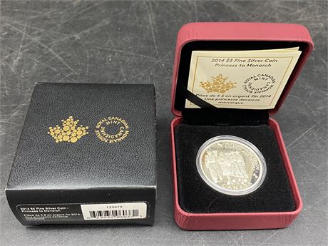 ROYAL CANADIAN MINT $5 FINE SILVER COIN