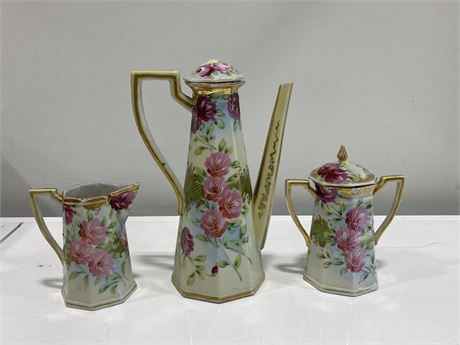 1930s COCOA SET HAND PAINTED JAPAN (1 has chip)