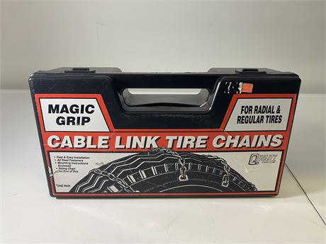 PAIR OF TIRE CHAINS
