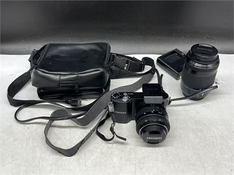 SAMSUNG NX-1000 WITH LENS, CASE, CHARGER