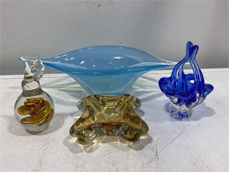4 PIECES MCM HEAVY ART GLASS 1 SIGNED