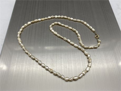 PEARL NECKLACE W/10K GOLD CLASP (17.5”)
