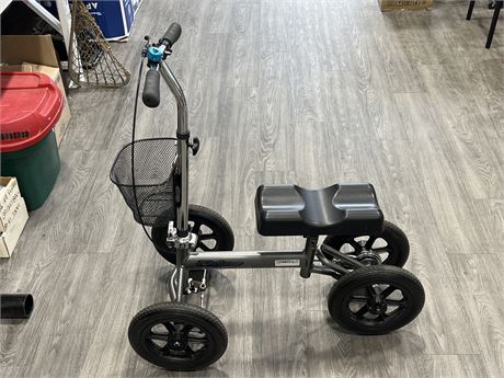 EXPLORER KNEE SCOOTER FOR INJURIES