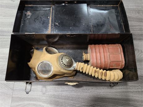 WW2 ARP FIRST AID BOX WITH GAS MASK