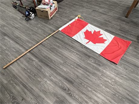 CANADIAN FLAG 65”x30” WITH POLE 8’ OR 4’ (CAN BE ADJUSTED)
