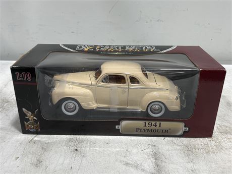 1:18 SCALE 1941 PLYMOUTH DIECAST IN BOX
