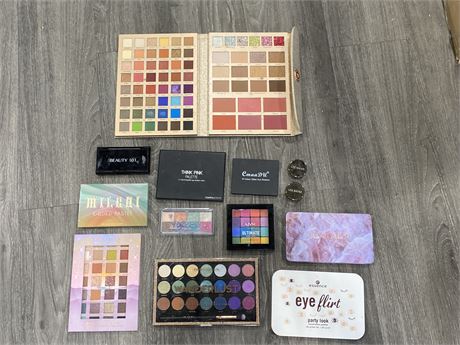 LARGE LOT OF AS NEW MAKEUP