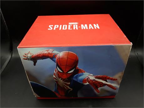 SPIDERMAN - COLLECTORS EDITION WITH FIGURE - PS4