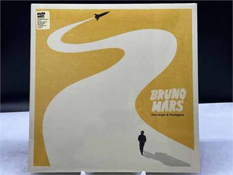Urban Auctions - Records & CD's