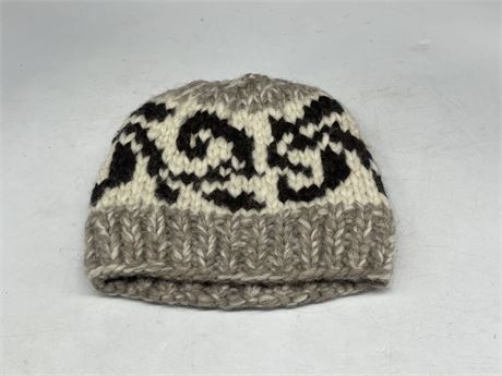 HAND MADE COWICHAN TOUQUE